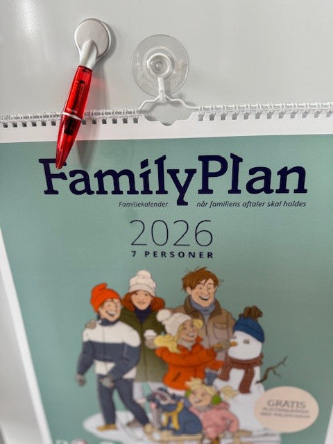 Familiekalender FamilyPlan Kalenderåret 2026, 7-pers. - PAKKE inkl. Sugekop og Magnetpen