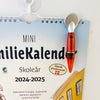 Familiekalender MINI 2024/25, 3-pers. - PAKKE inkl. Sugekop og Magnetpen